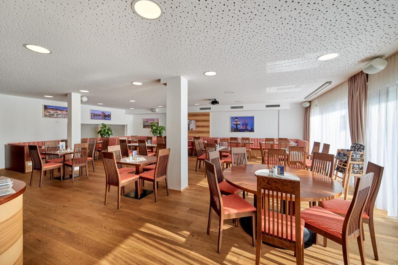 Hotel Gasthof-Strasser Tumeltsham Экстерьер фото